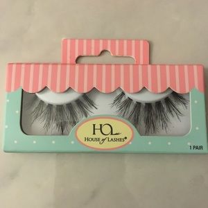 House of Lashes Bambie